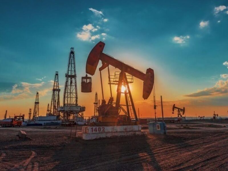 На нафтовому ринку прискорився обвал цін