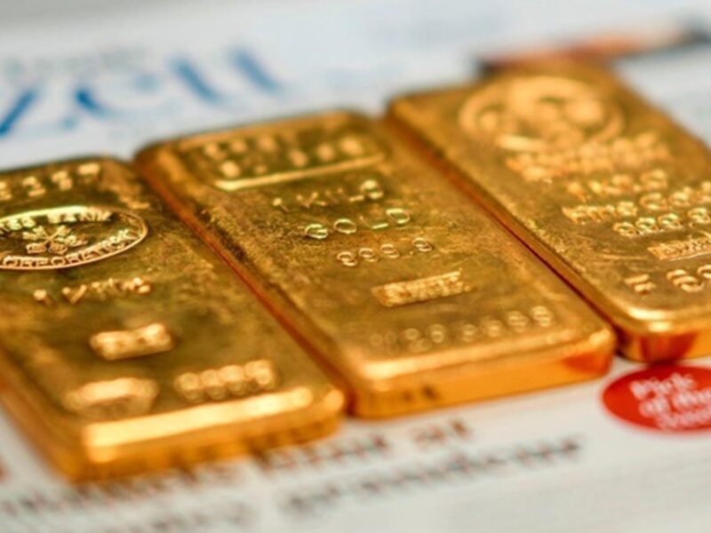 Ціна золота вперше перевищила $3300 за унцію