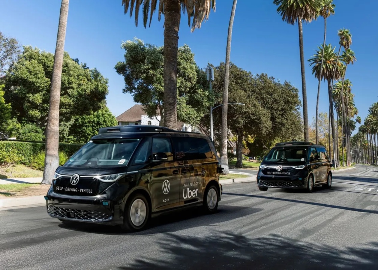 Uber та Volkswagen запустять сервіс роботаксі в США