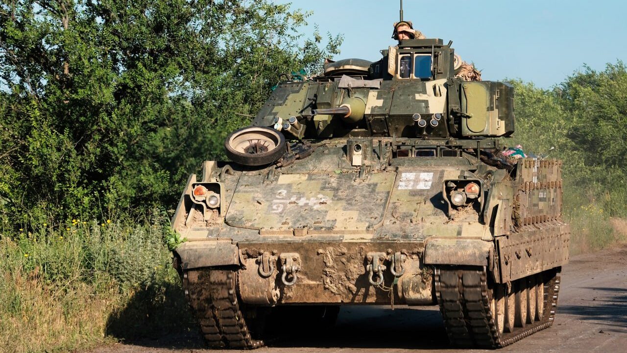 Росіяни дослідили захоплену M2A2 Bradley: американська машина має повну перевагу над БМП-3
