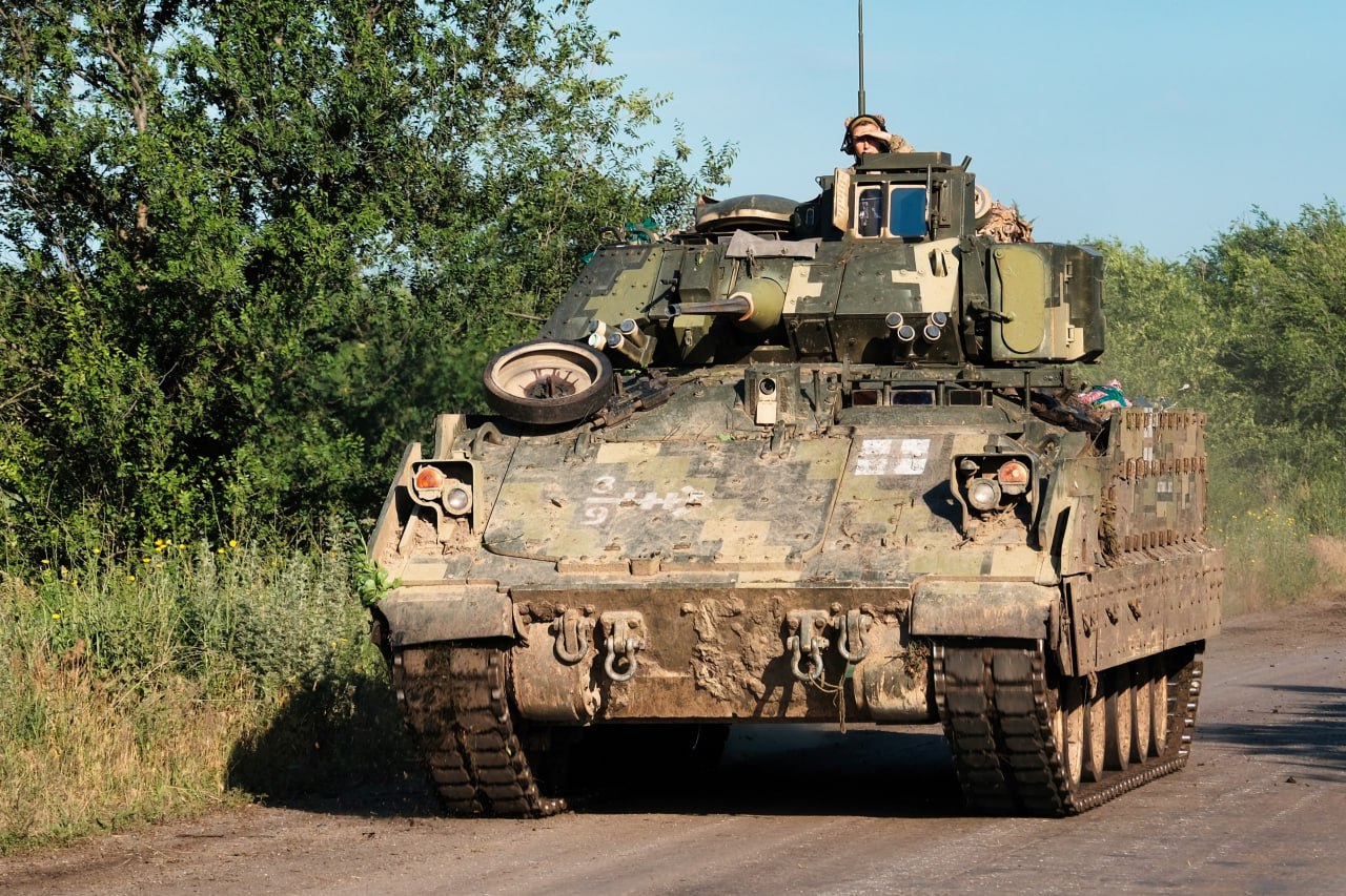 Росіяни дослідили захоплену M2A2 Bradley: американська машина має повну перевагу над БМП-3