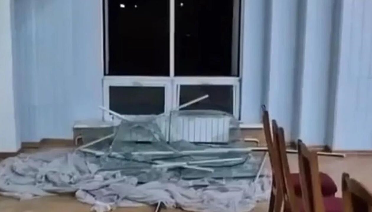 Атака на Київ: пошкоджена будівля Центрального палацу одружень