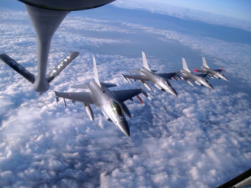 У США схвалили новий пакет допомоги Україні для обслуговування F-16