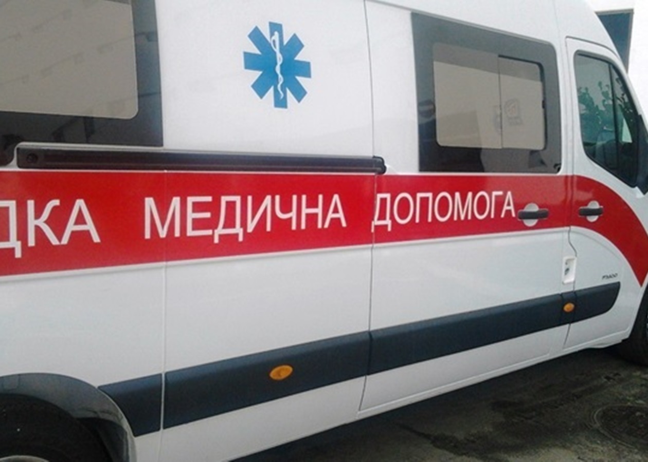 Росіяни вдарили дроном по Херсону, є поранений
