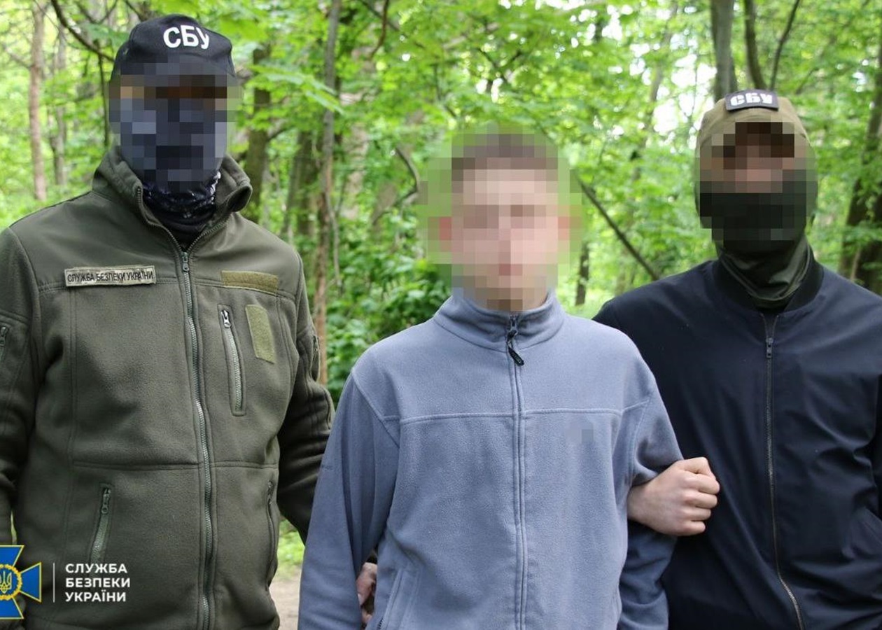 У Києві затримали підлітка, який збирався підірвати ТЦК