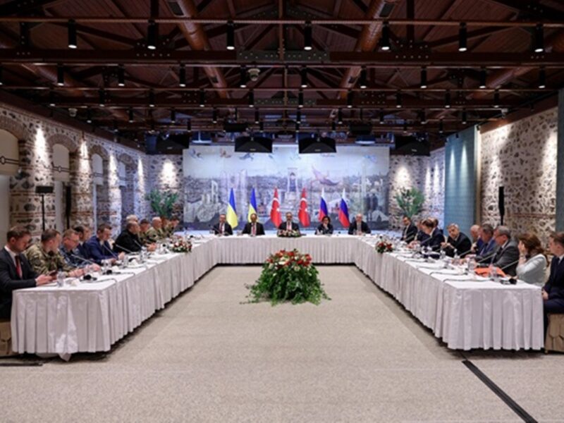 Китай відреагував на переговори України і Росії