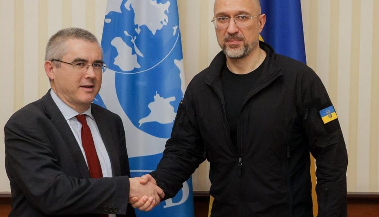 Шмигаль обговорив майбутній транш з місією МВФ