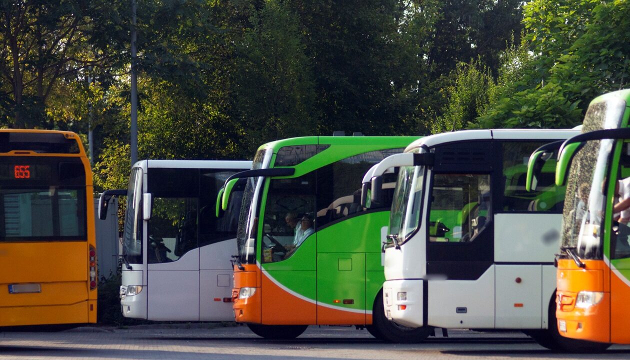 Україна імпортувала автобусів на $13 млн з початку року