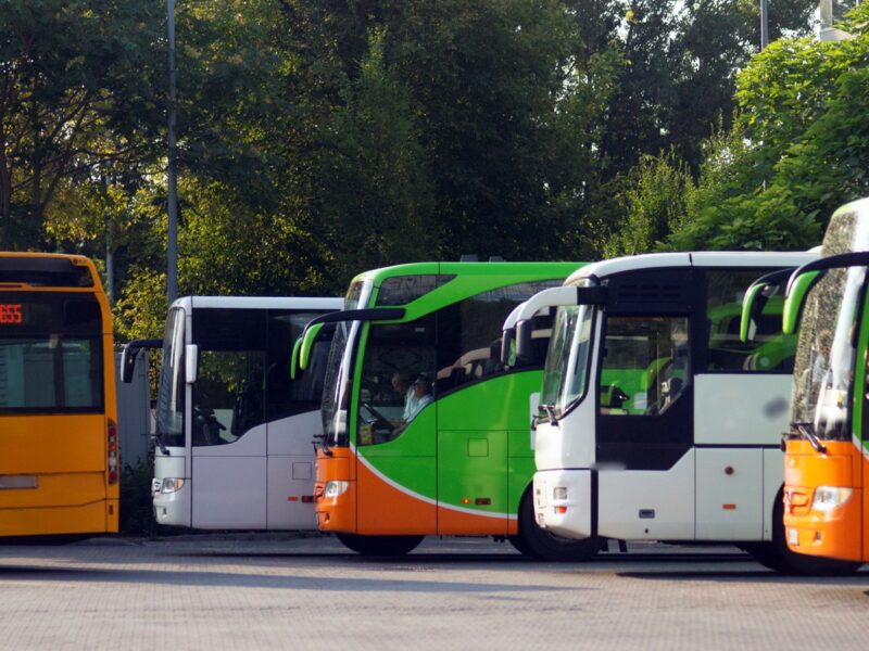 Україна імпортувала автобусів на $13 млн з початку року