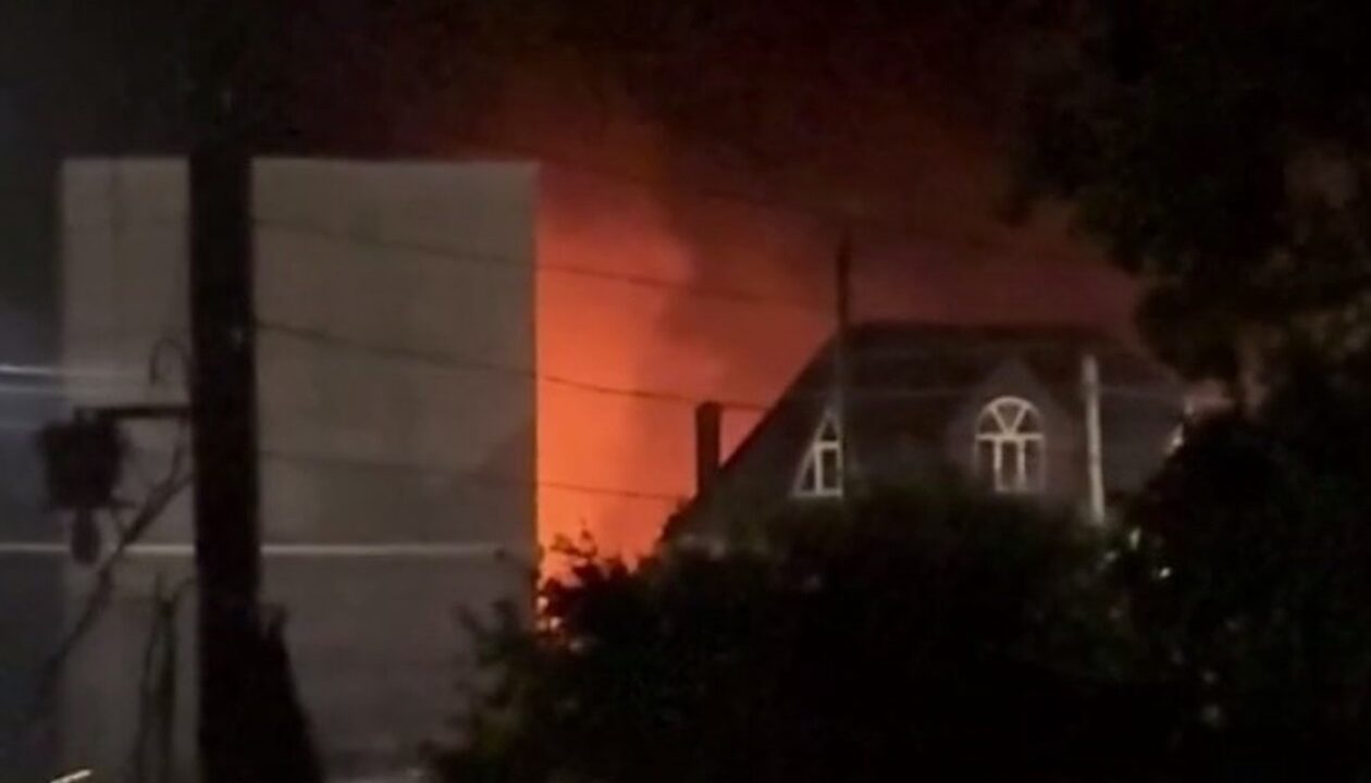 В Рильську дрон вдарив по готелю з російськими військовими
