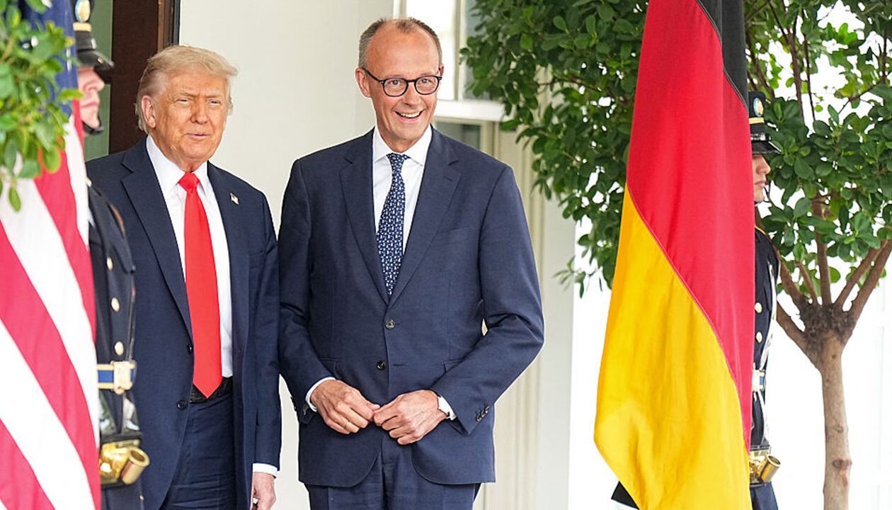 Мерц вручив Трампу неочікуваний подарунок