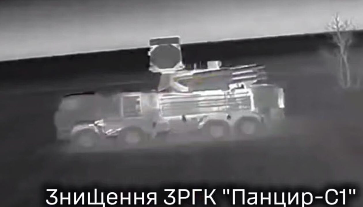 Дрони ГУР уразили ППО і Су-30 в Криму