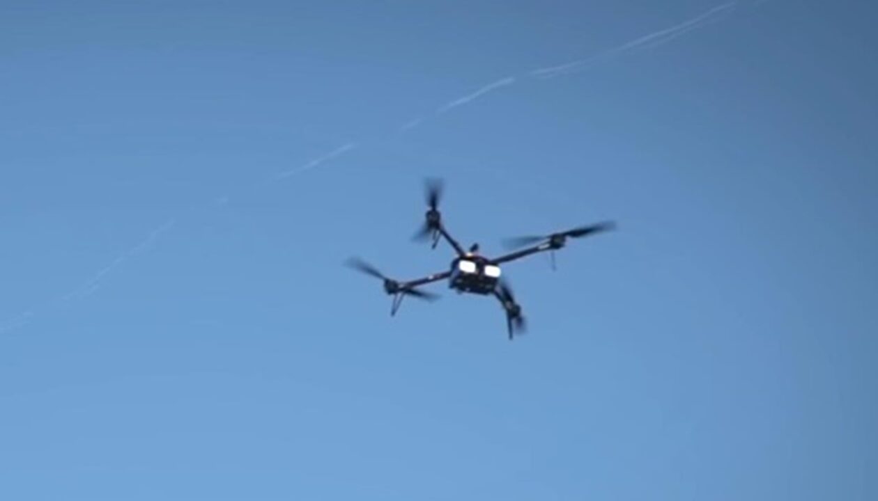 Війська РФ атакували з дронів Херсон, є загиблий