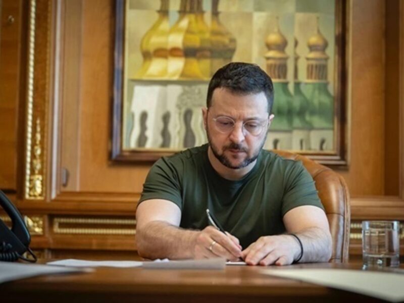 Президент ввів санкції за антиукраїнські наративи