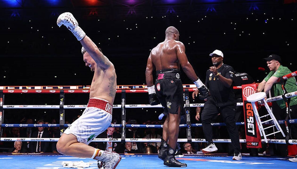 Усик опублікував у мережі фото, що зафіксувало мить перемоги