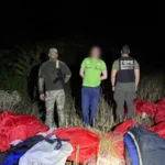 Прикордонники затримали чоловіка, який хотів перелетіти до Молдови на параплані (фото)