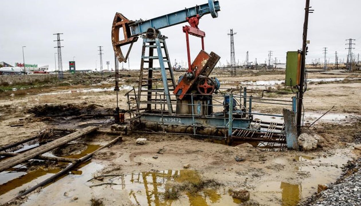 Ціна нафти з Азербайджану значно впала через виявлені небезпечні домішки