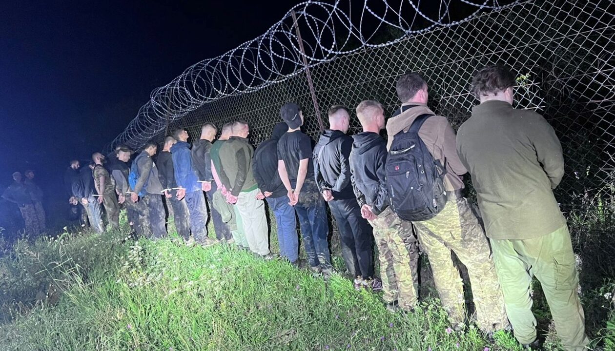 На шляху до Словаччини спіймали 19 ухилянтів