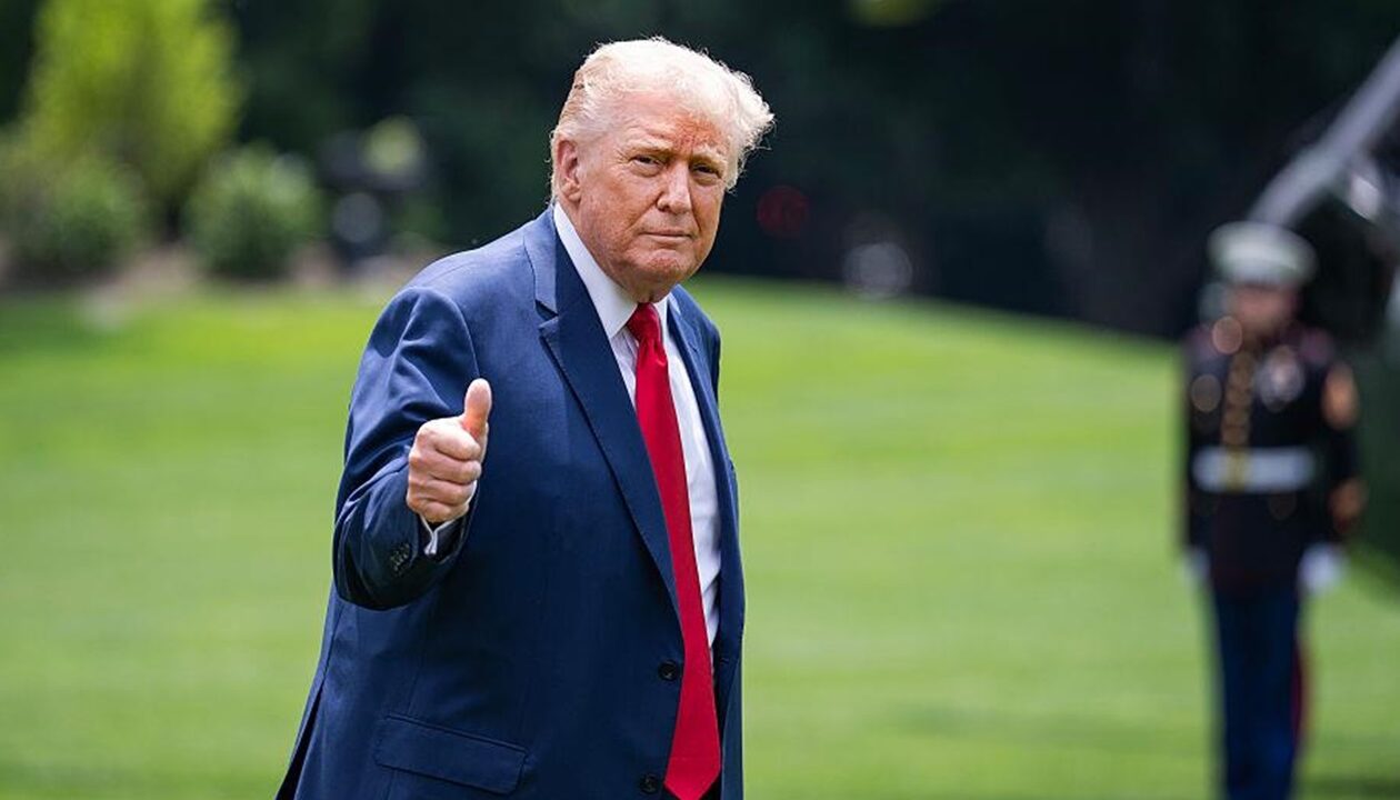 Трамп заявив, що "поїде в Росію"