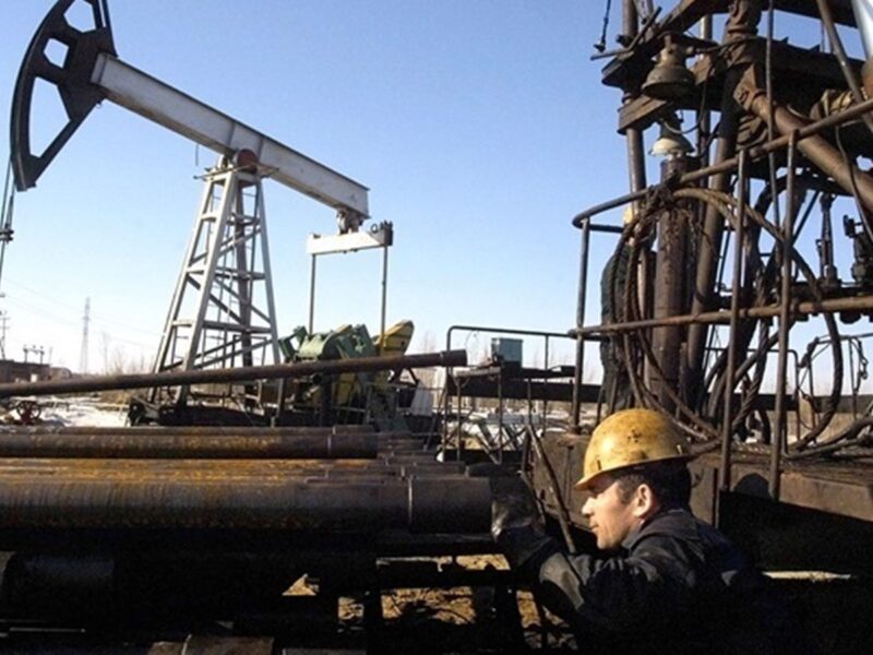 Нафта дешевшає після саміту на Алясці