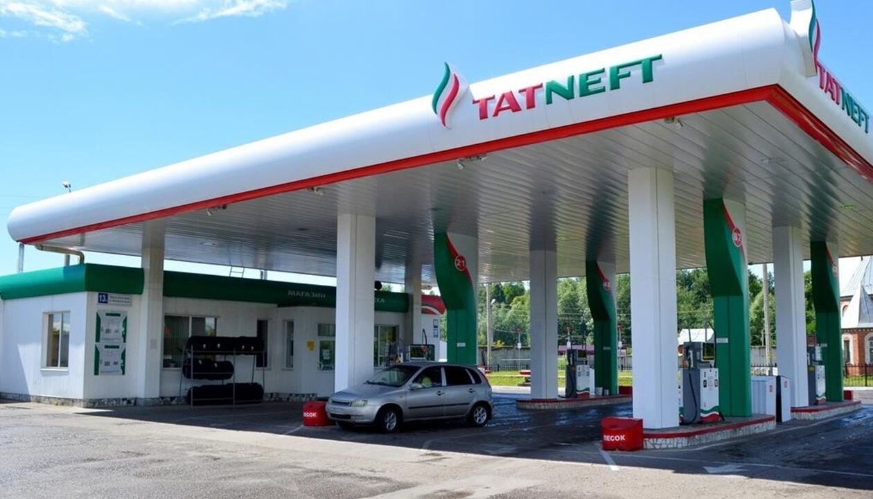 Ціни на бензин в Росії побили новий історичний рекорд - ЗМІ