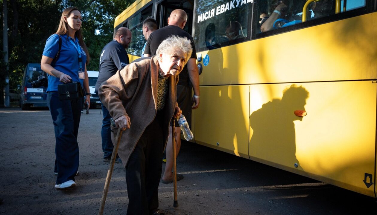 Переселенці: куди везуть примусово евакуйованих