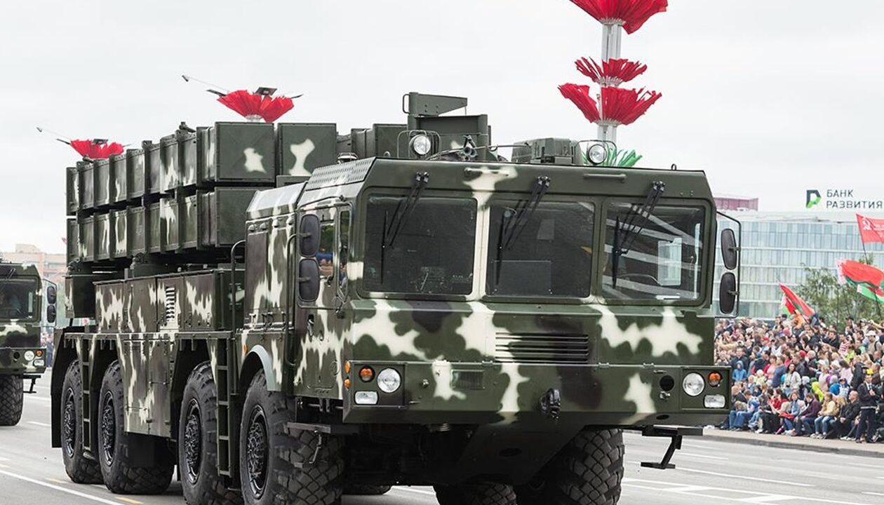 Мінськ планує озброїти свої ракетні системи ядерними боєголовками