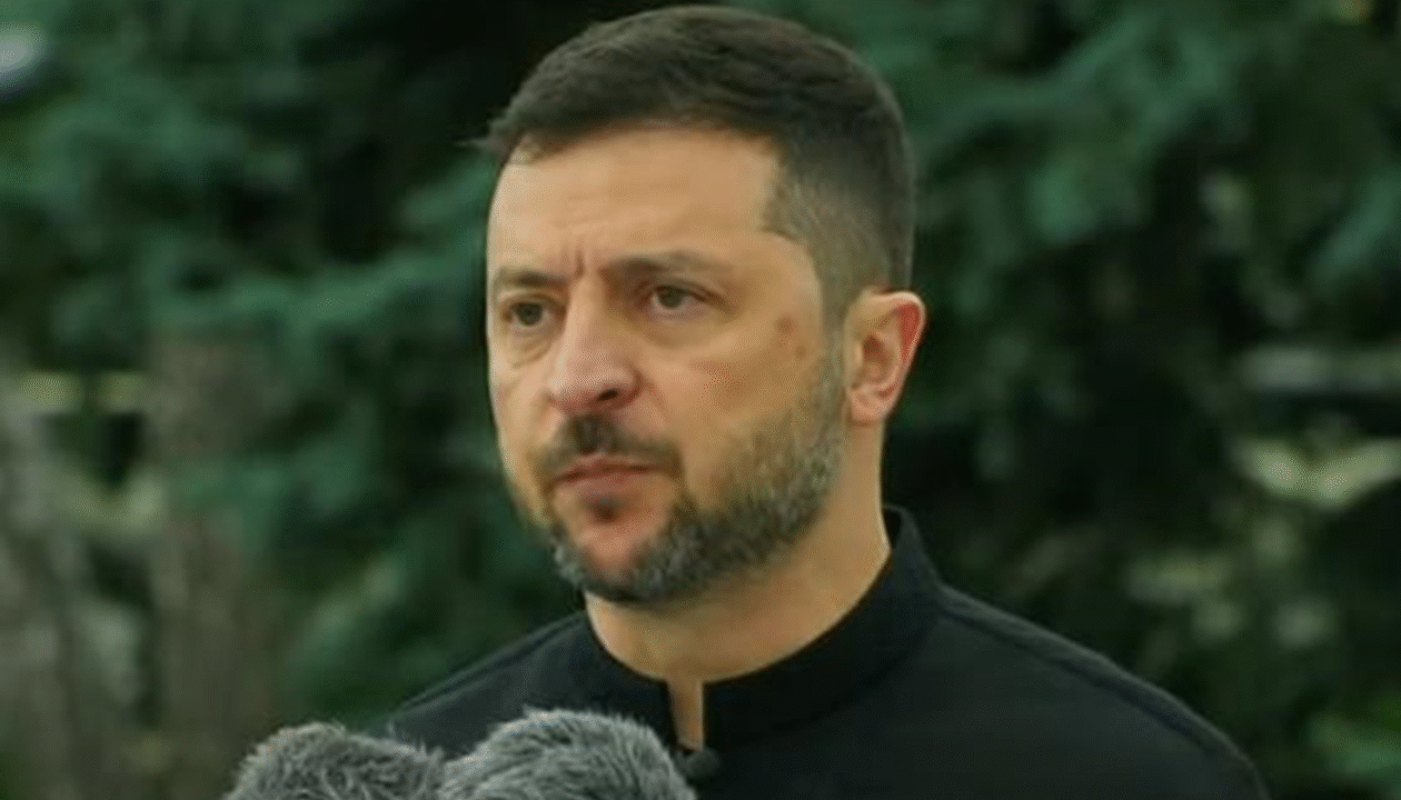 Зеленський привітав з Днем Державного прапора