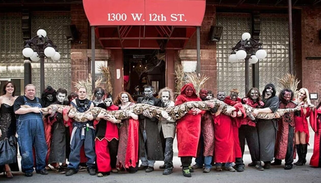 У США живе найдовша змія світу