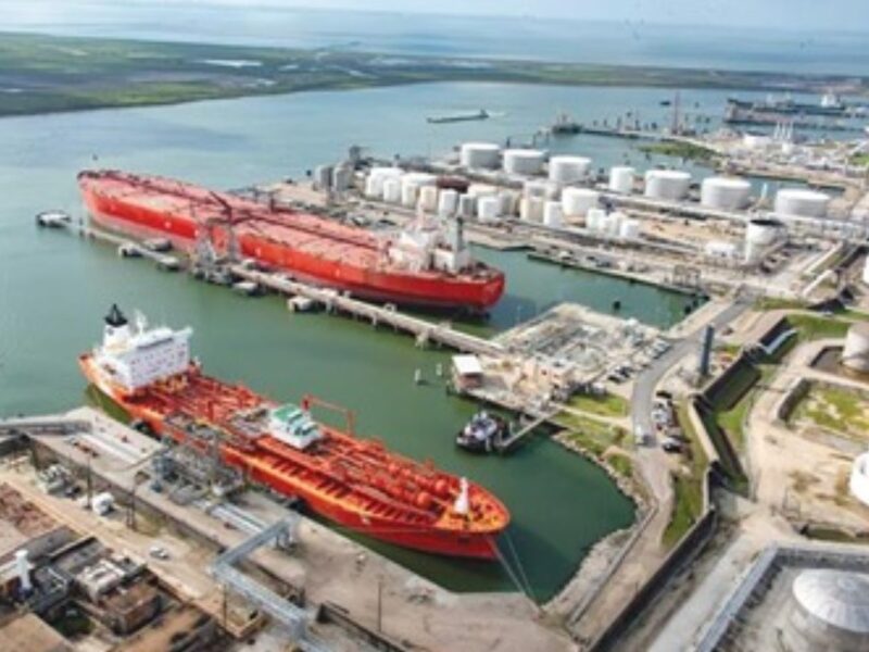 Експорт бензину з портів РФ у серпні впав до нуля