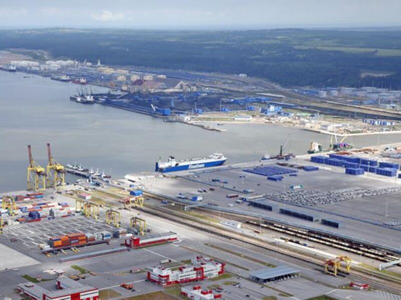 Найбільший нафтовий порт РФ зупинив роботу після атаки дронів - ЗМІ