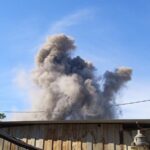 Потужні прильоти у Донецьку: над містом видно дим