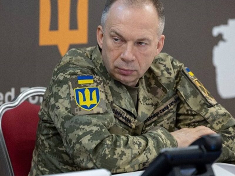 Сирський доповів командувачу США про ситуацію на фронті