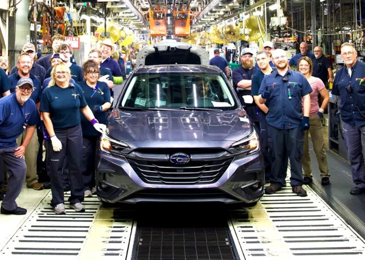 Subaru припиняє випуск Legacy після 35 років виробництва