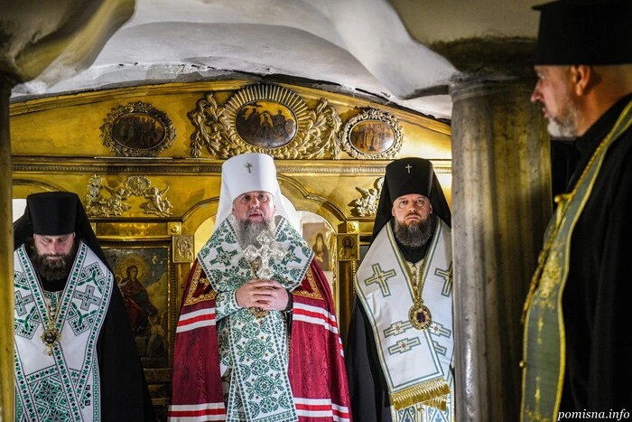 Митрополит Епіфаній уперше звершив молитву в Ближніх печерах Лаври