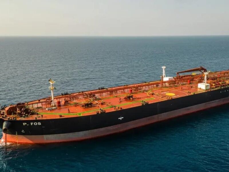 ЗМІ дізналися деталі про затриманий у Франції "тіньовий" танкер РФ