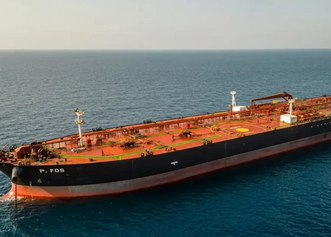 ЗМІ дізналися деталі про затриманий у Франції "тіньовий" танкер РФ