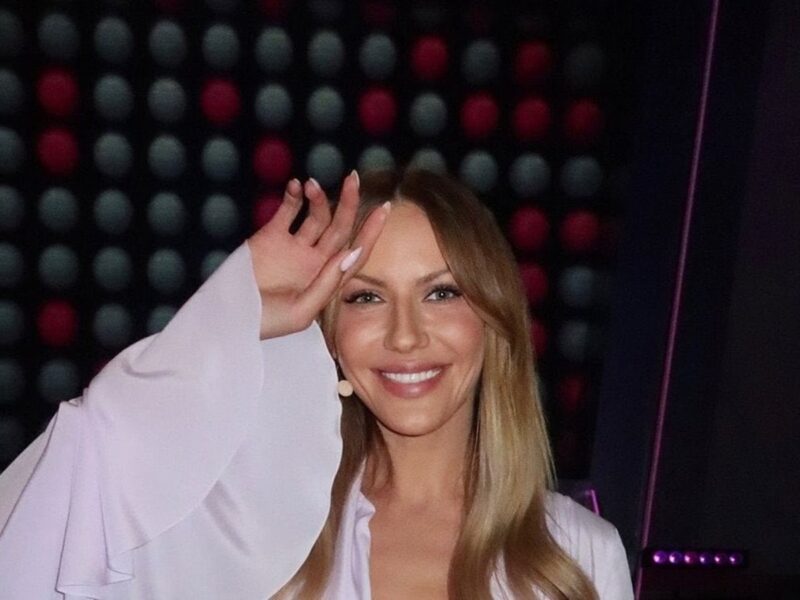 Леся Нікітюк розповіла, як поєднує материнство з роботою на телебаченні