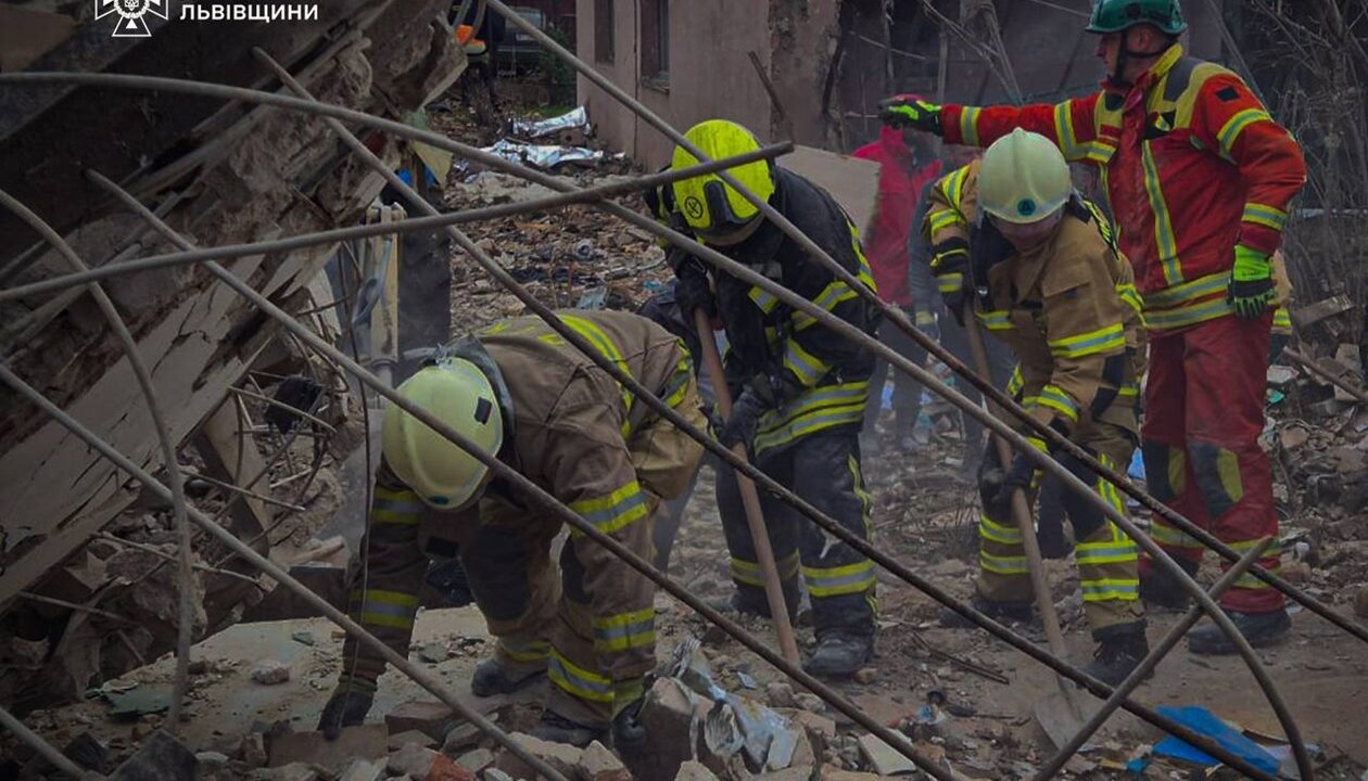 З'явилися кадри перших хвилин удару по Львівщині