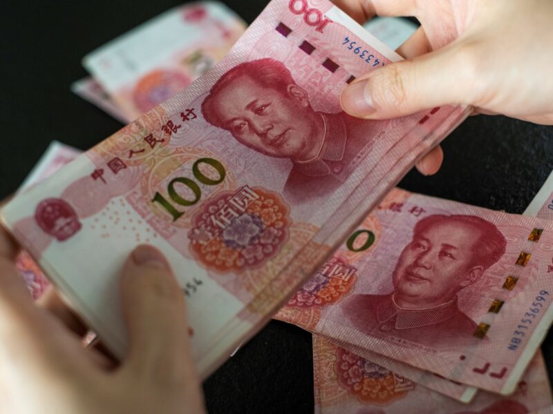 Трейдери вимагають від Індії оплати в юанях за російську нафту - ЗМІ