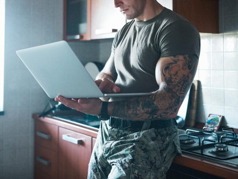 В США засудили екс-військового за "злив" інформації про Україну