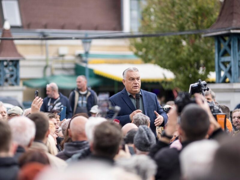 Орбан почав збір підписів проти "військового плану" ЄС
