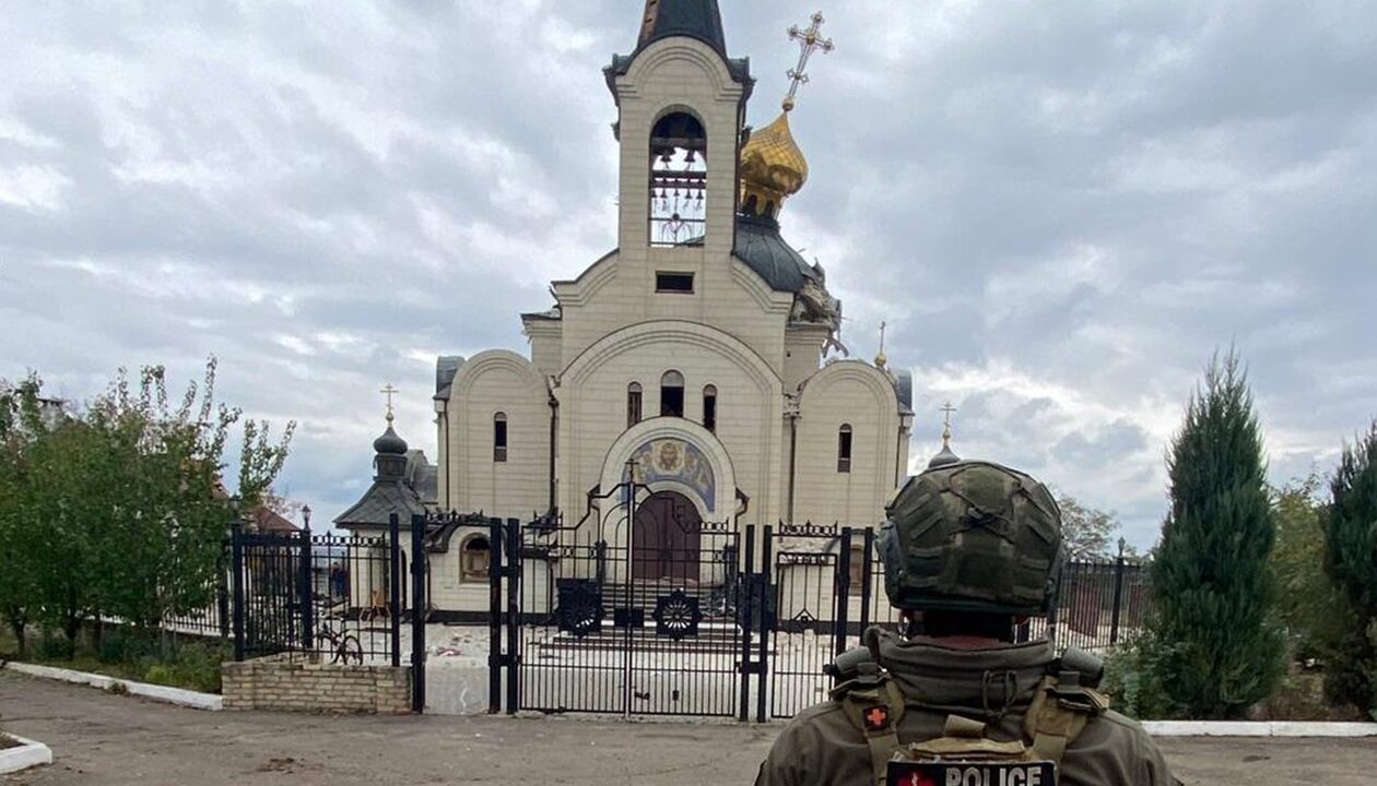 Росіяни скинули бомбу на храм УПЦ в Костянтинівці: є загиблі