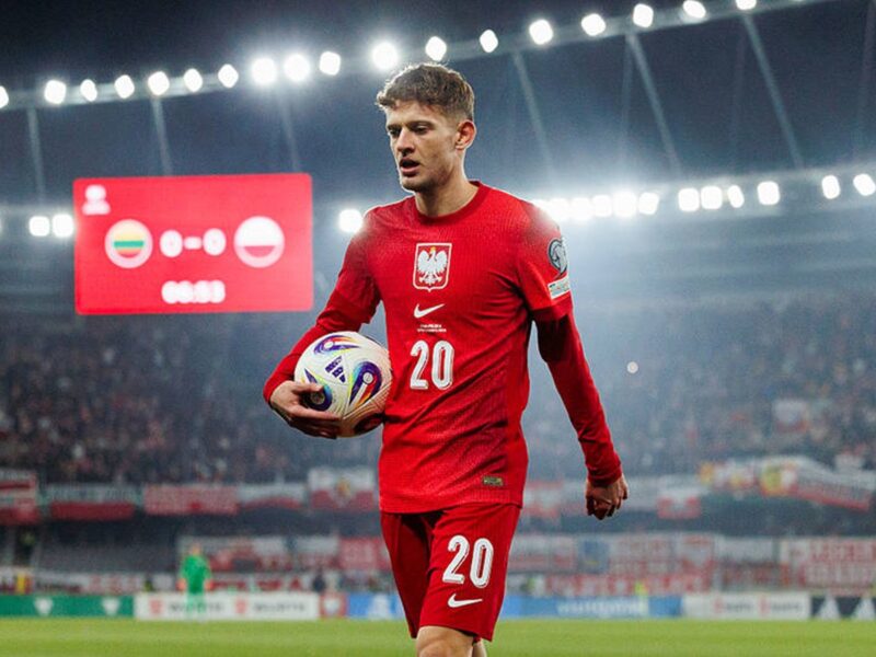 Поляк шокував Литву неймовірним голом з кутового