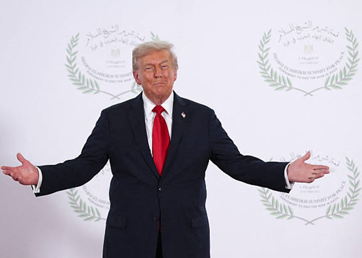 Трамп: Ніколи не закликав Зеленського здати Донбас