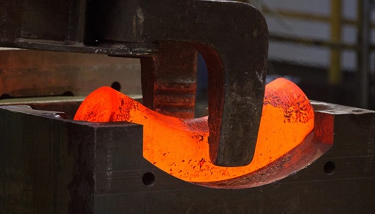 Слідом за автозаводами: виробник титану РФ переходить на 4-денний тиждень