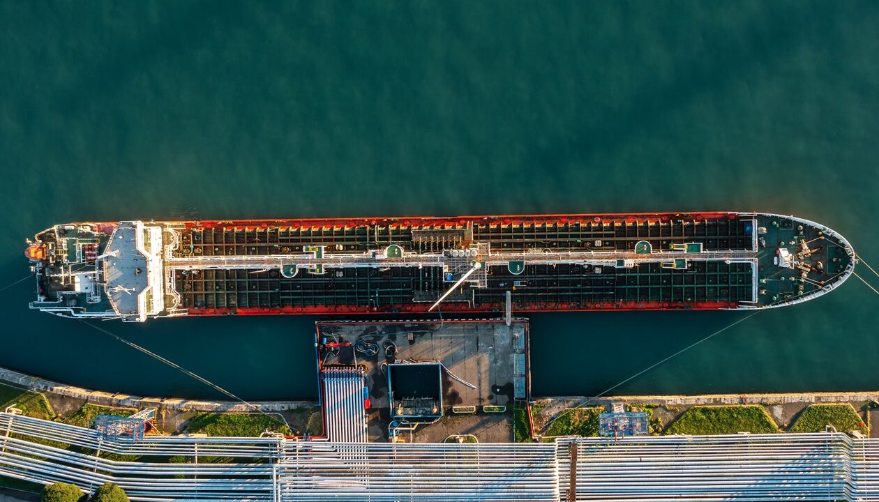 РФ вперше поставила нафту на новий НПЗ у Грузії - ЗМІ