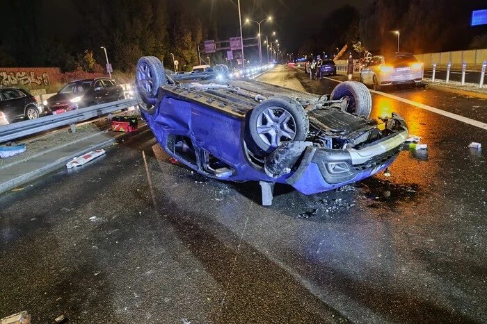 У Варшаві перекинулася автівка російського посольства