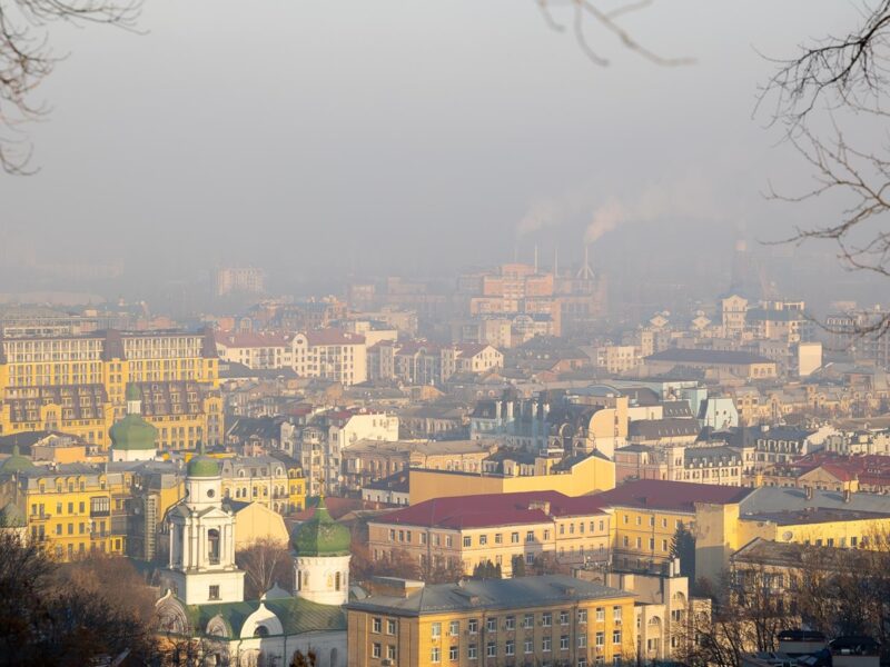 У Києві визначились з датою підключення будинків до тепла