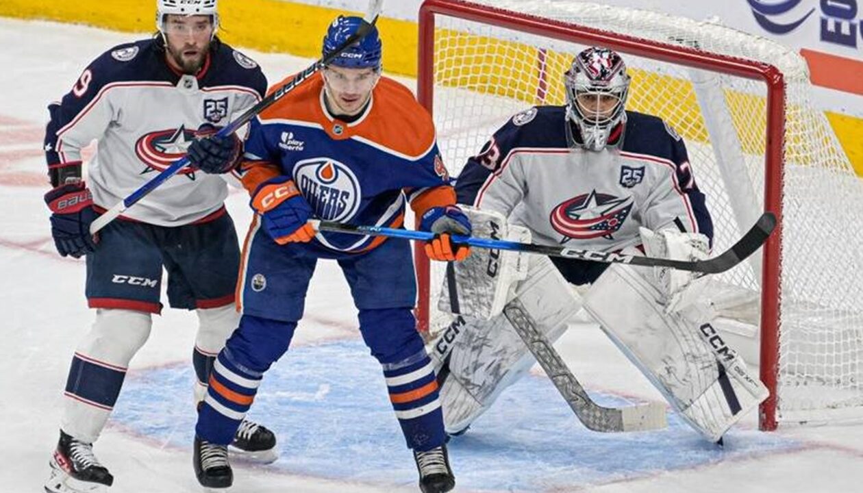 Яскрава ніч в НХЛ: Флорида перемогла Вегас